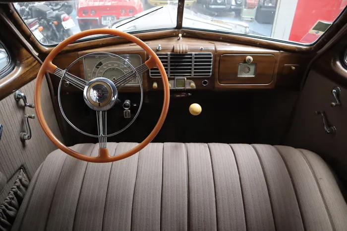 (未使用･未開封品)Ally McBeal - X-Mas Special 2 [Import allemand] 1937 Buick Special Séries 40 2 Door Sedan No reserve